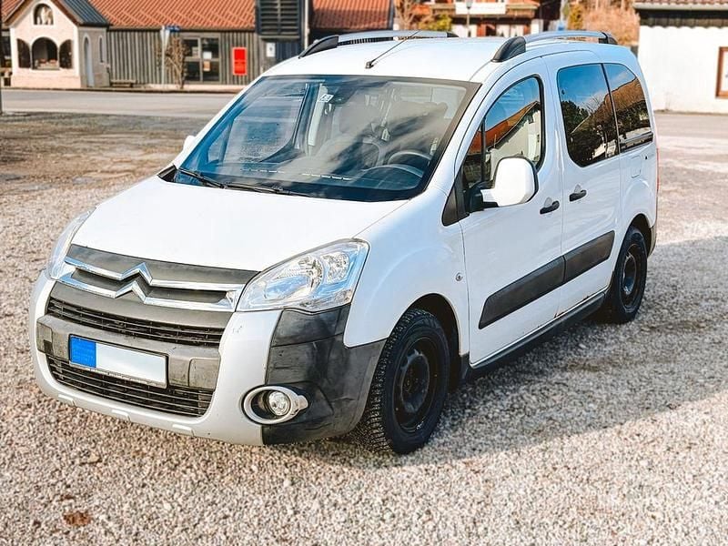 Gebraucht Citroën Berlingo XTR 120 PS (88 kW) 2011 Weiß Van / Kleinbus