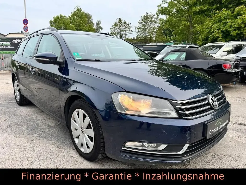 Gebraucht VW Passat 105 PS (77 kW) 2011 Blau Kombi
