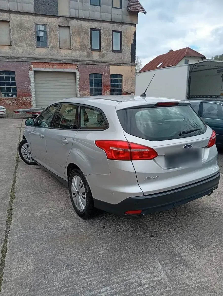 Usata Ford Focus 150 CV (110 kW) 2017 Grigio Station wagon