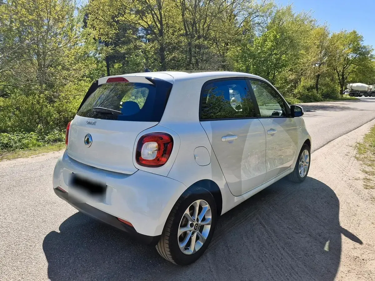 Gebraucht Smart ForFour 70 PS (51 kW) 2017 Weiß Kleinwagen