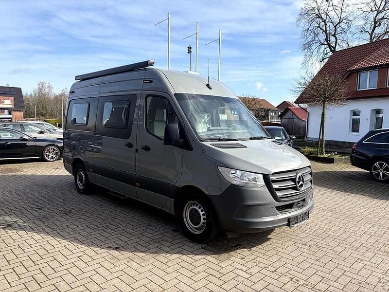 Gebraucht Mercedes Sprinter 143 PS (105 kW) 2018 Upsbraun (erdbraun) Van