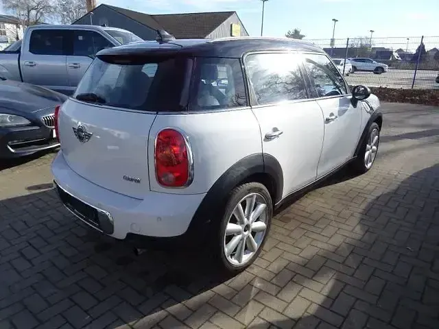 Gebraucht Mini Countryman 122 PS (89 kW) 2012 Weiß SUV