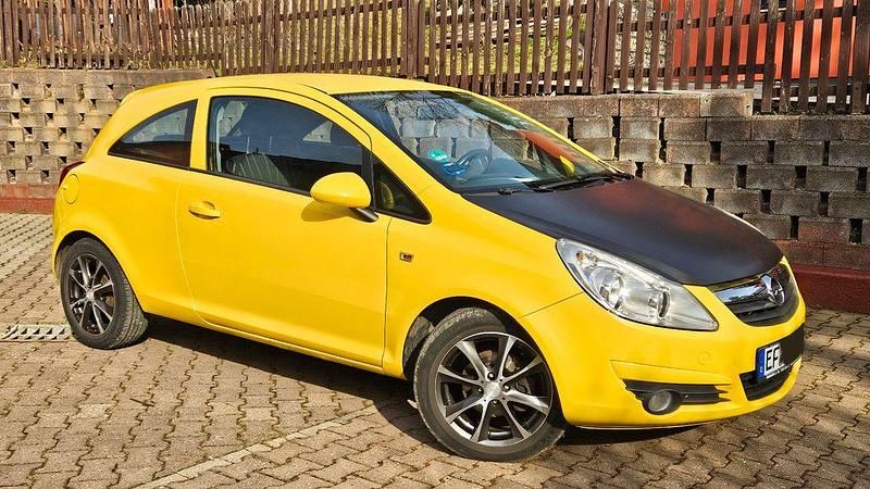 Gebraucht Opel Corsa 80 PS (58 kW) 2009 Gelb Kleinwagen