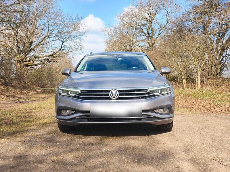 Gebraucht VW Passat Elegance 190 PS (139 kW) 2020 Silber Kombi