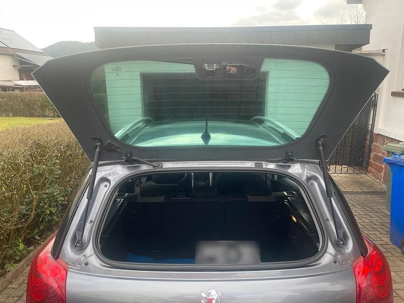 Gebraucht Peugeot 207 95 PS (69 kW) 2009 Grau Kombi