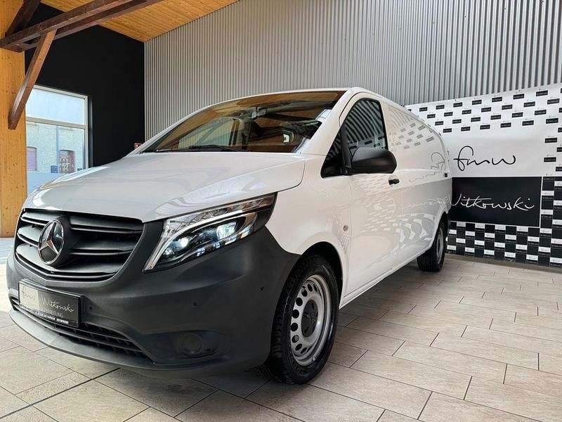 Gebraucht Mercedes Vito 163 PS (119 kW) 2021 Weiß Van