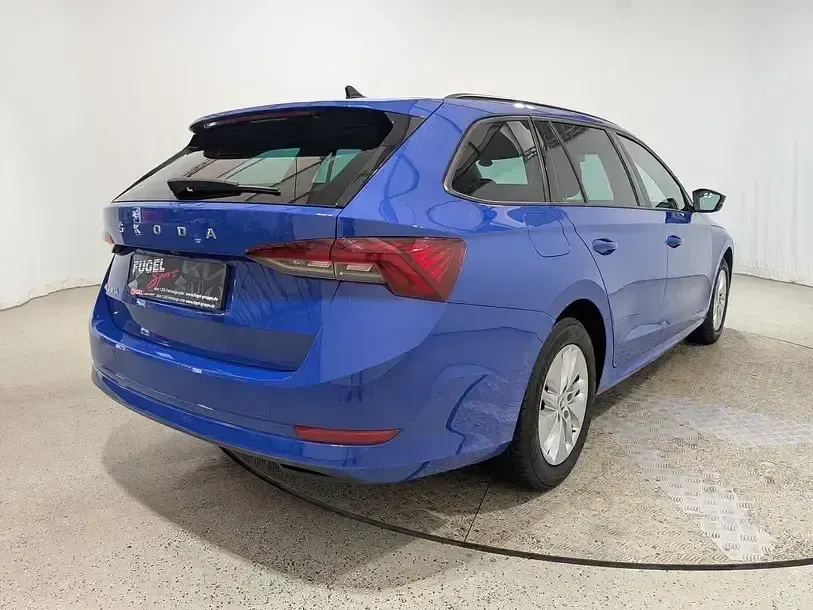 Gebraucht Skoda Octavia Ambition 110 PS (80 kW) 2022 Energyblau Limousine