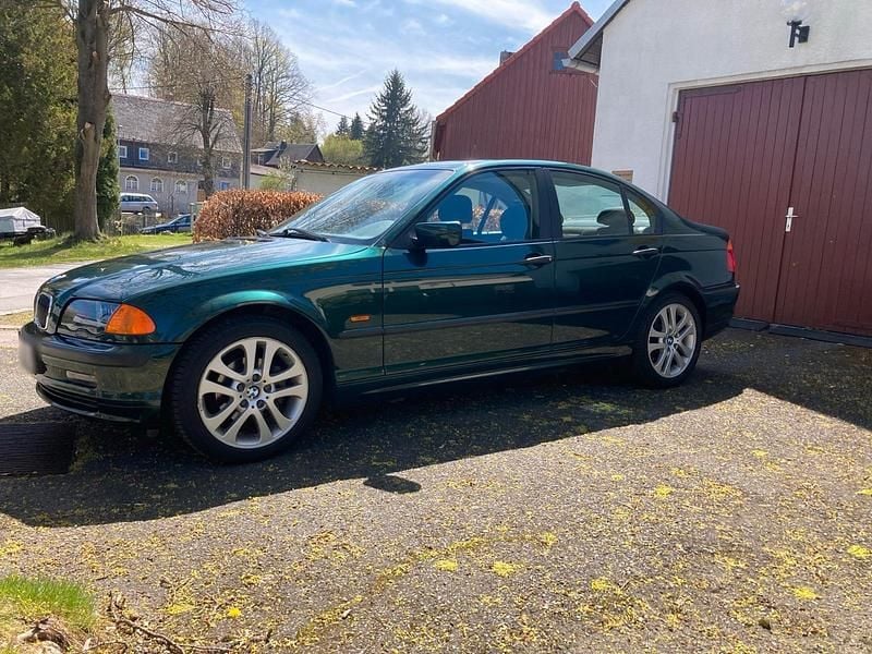 Usata BMW 318 2000 Verde Berlina