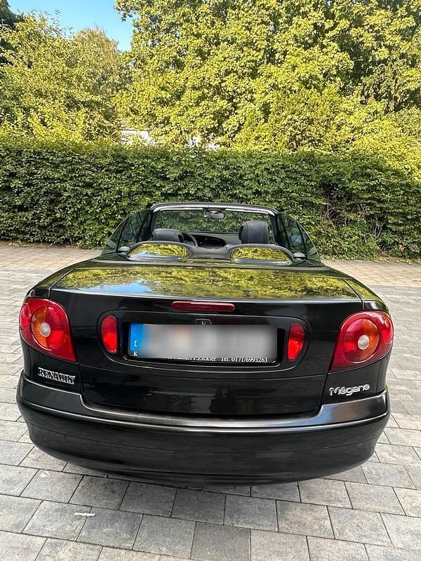 Schwarz Gebraucht 2002 Renault Mégane Cabriolet Cabrio | 1.850 € (Guter Preis) - Bild 1/4