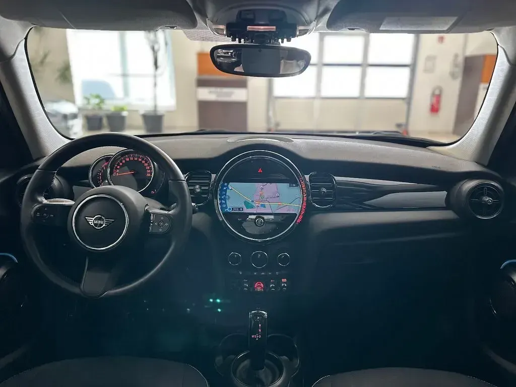 Gebraucht Mini Cooper 136 PS (100 kW) 2022 Schwarz Kleinwagen