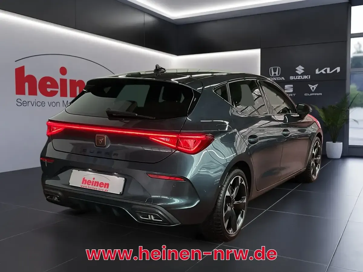 Usata Cupra Leon 150 CV (110 kW) 2023 Grigio Berlina