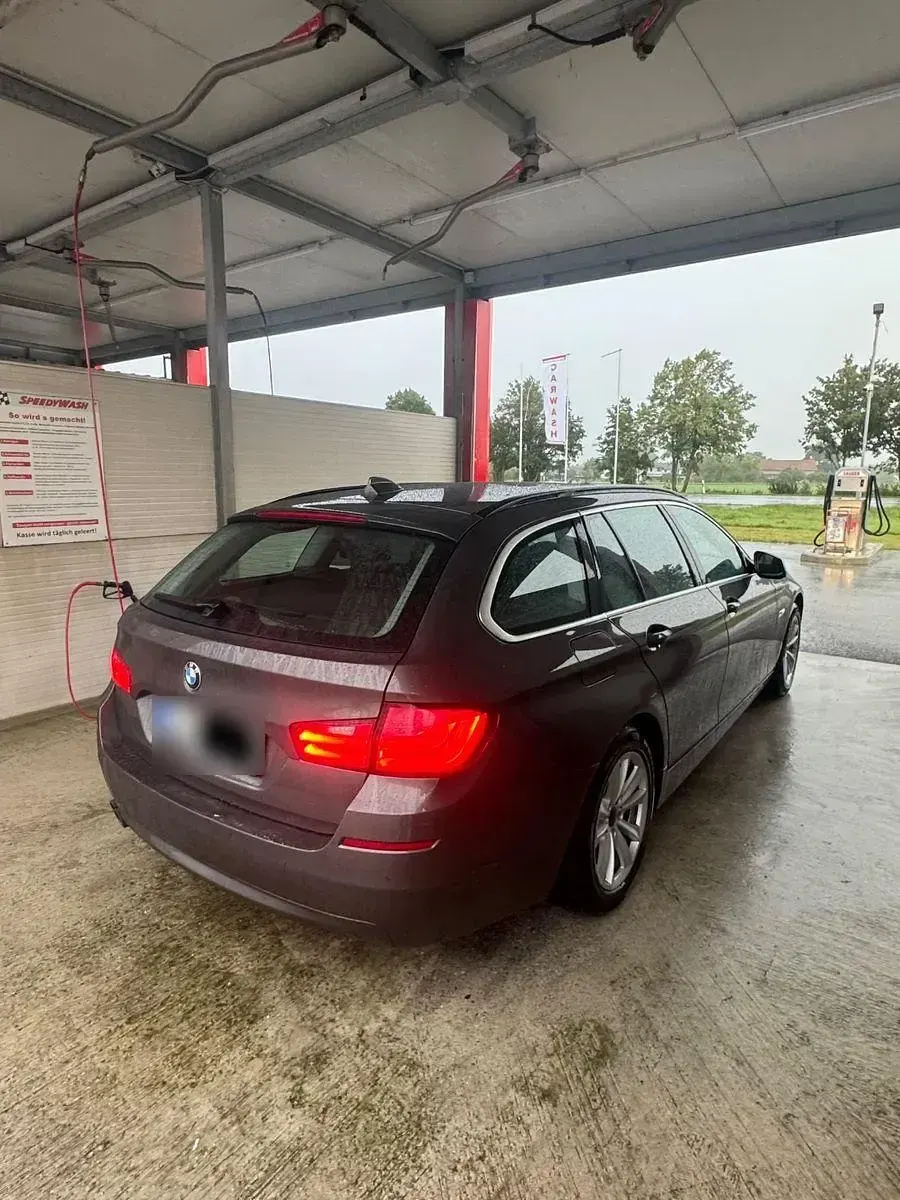 Gebraucht BMW 520 184 PS (135 kW) 2011 Kombi