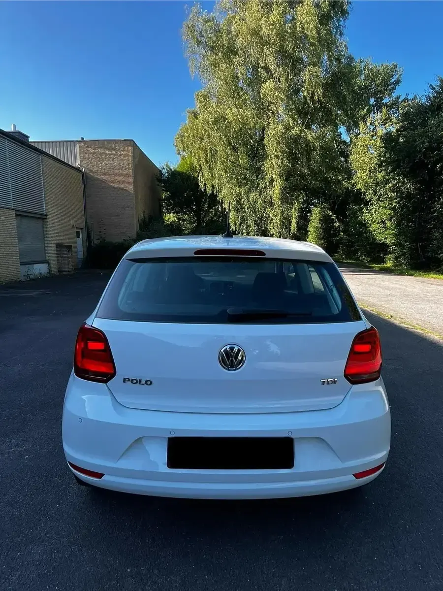 Gebraucht VW Polo 75 PS (55 kW) 2014 Weiß Kleinwagen