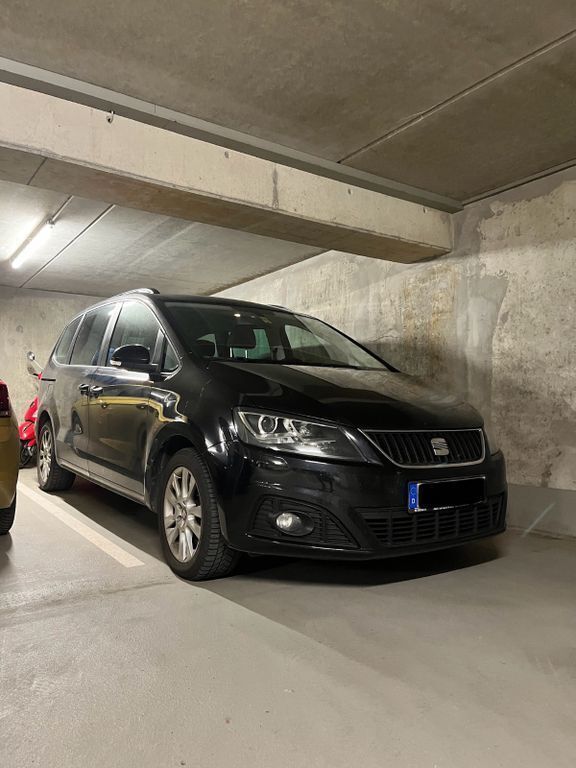 Schwarz Gebraucht 2011 Seat Alhambra Ecomotive Van / Kleinbus | 8.800 € (Fairer Preis) - Bild 1/4