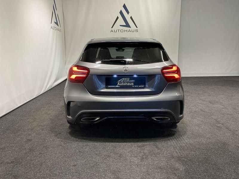 Gebraucht Mercedes A200 AMG line 156 PS (114 kW) 2018 Mountaingrau  met. Limousine