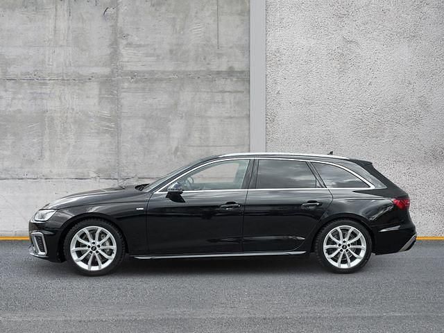 Gebraucht Audi A4 S-Line 204 PS (150 kW) 2022 Außenfarbe: Kombi