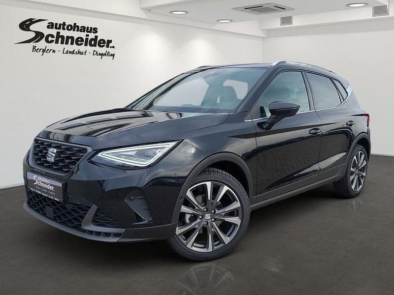 Midnight schwarz Gebraucht 2024 Seat Arona FR SUV | 26.850 € (Fairer Preis) - Bild 1/4