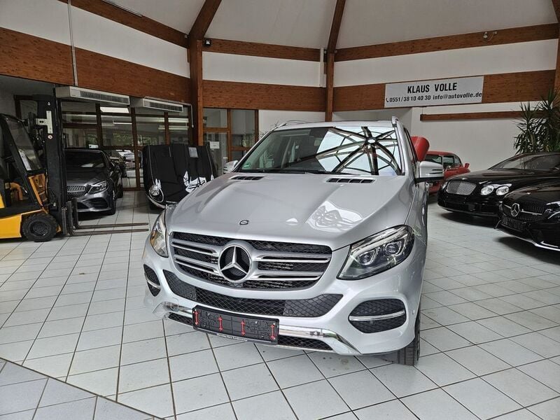 Silber Gebraucht 2016 Mercedes GLE250 SUV | 22.950 € (Etwas zu teuer) - Bild 1/4