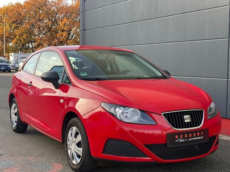 Rot Gebraucht 2009 Seat Ibiza SC Reference Kleinwagen | 3.490 € (Etwas zu teuer) - Bild 1/4