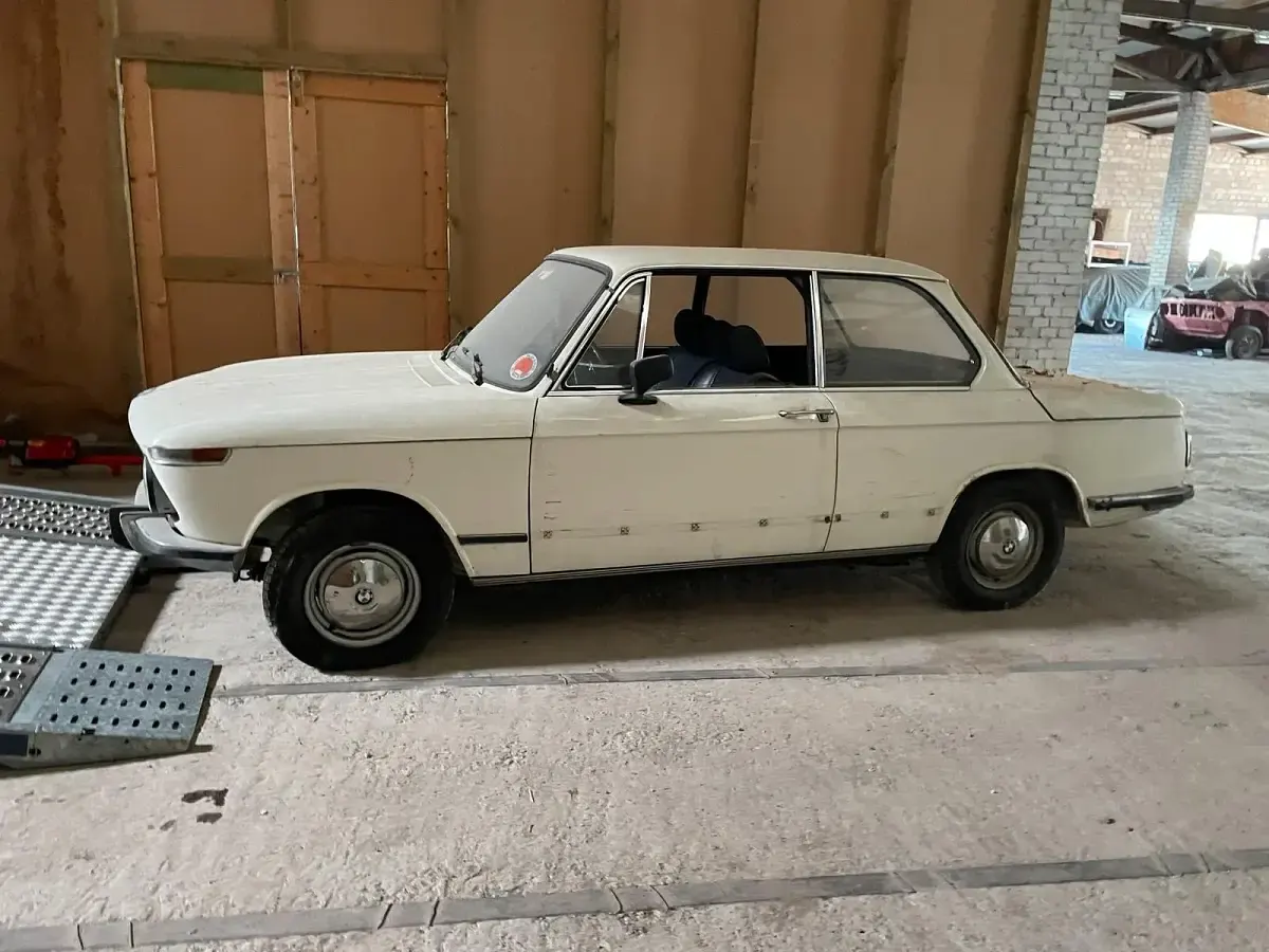 Gebraucht BMW 1502 Basis 75 PS (55 kW) 1975 Weiß Limousine