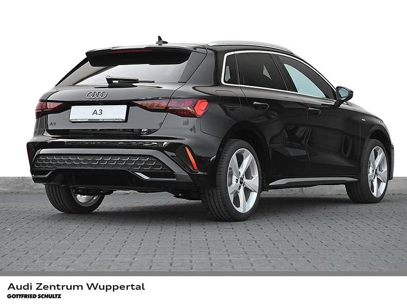 Gebraucht Audi A3 S-Line 204 PS (150 kW) 2025 Mythosschwarz metallic Limousine