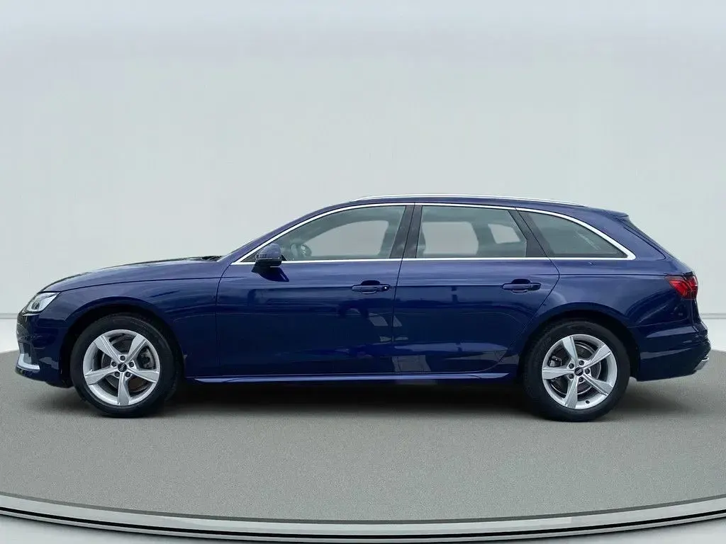 Gebraucht Audi A4 Advanced 150 PS (110 kW) 2021 Blau Kombi