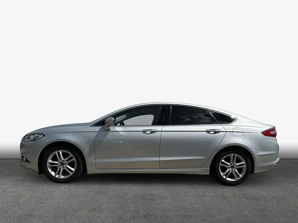 Gebraucht Ford Mondeo Titanium 150 PS (110 kW) 2016 Silber Limousine