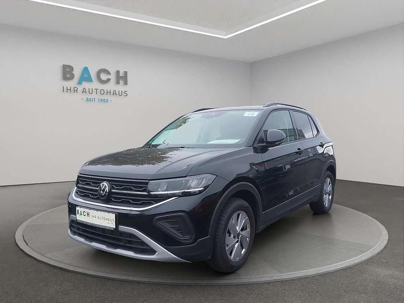 Deep black perl. Gebraucht 2024 VW T-Cross Life SUV | 23.250 € (Fairer Preis) - Bild 1/4