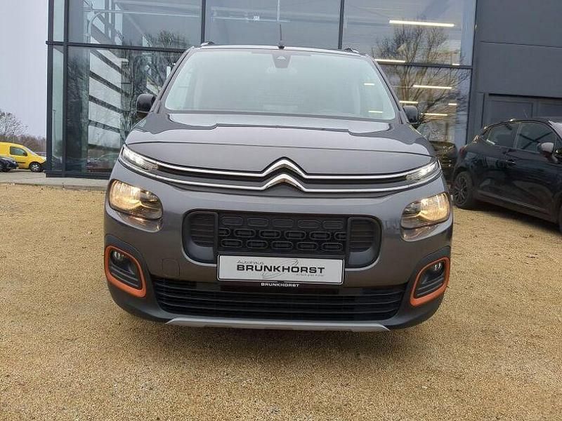 Gebraucht Citroën Berlingo Shine 131 PS (96 kW) 2024 Platiniumgrau Van / Kleinbus