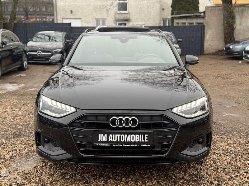 Gebraucht Audi A4 Advanced 204 PS (150 kW) 2022 Schwarz Kombi