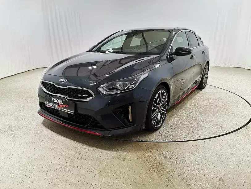 Gebraucht Kia ProCeed Comfort 204 PS (150 kW) 2021 Pentametal met. Kleinwagen