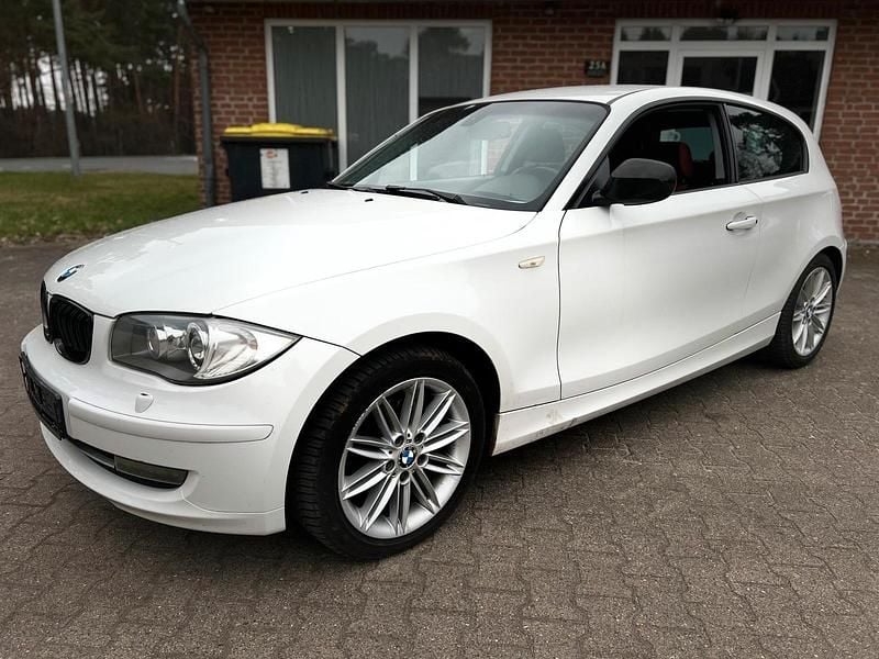 Gebraucht BMW 118 Coupé 143 PS (105 kW) 2010 Weiß Coupé