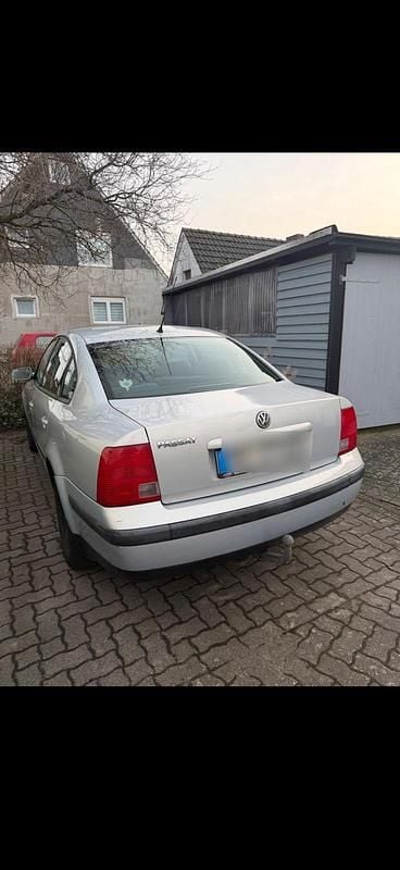 Gebraucht VW Passat 1997 Silber Limousine