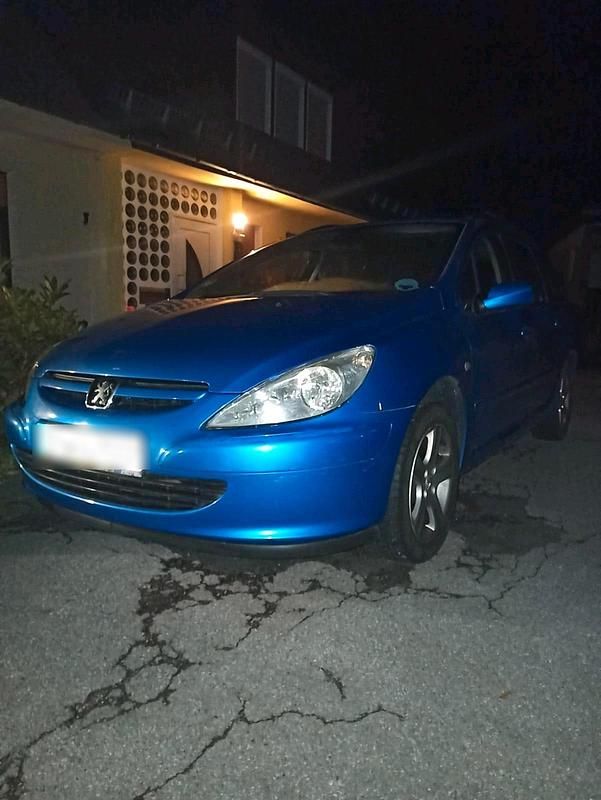 Blau Gebraucht 2008 Peugeot 307 Kombi | 1.999 € - Bild 1/4