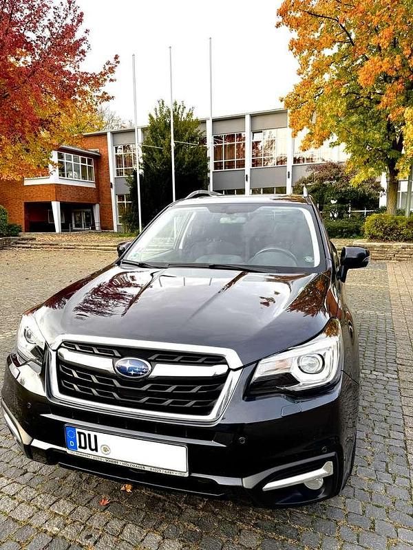 Grau Gebraucht 2017 Subaru Forester SUV | 12.000 € (Fairer Preis) - Bild 1/4