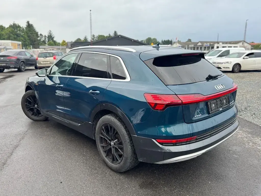 Gebraucht Audi e-tron Advanced Plus 300 kW (408 PS) 2019 Blau SUV