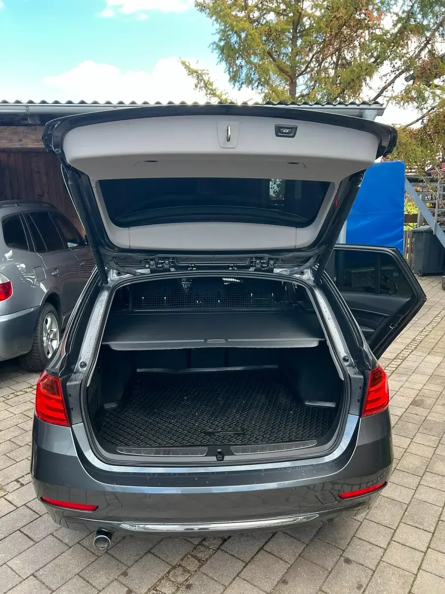 Gebraucht BMW 320 184 PS (135 kW) 2013 Kombi