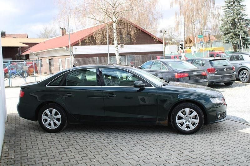 Second-hand Audi A4 Ambiente 143 CP (105 kW) 2009 Verde Berlinǎ