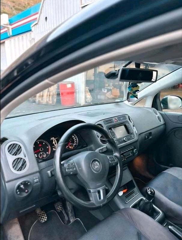 Gebraucht VW Golf VII 105 PS (77 kW) 2013 Blau Kleinwagen