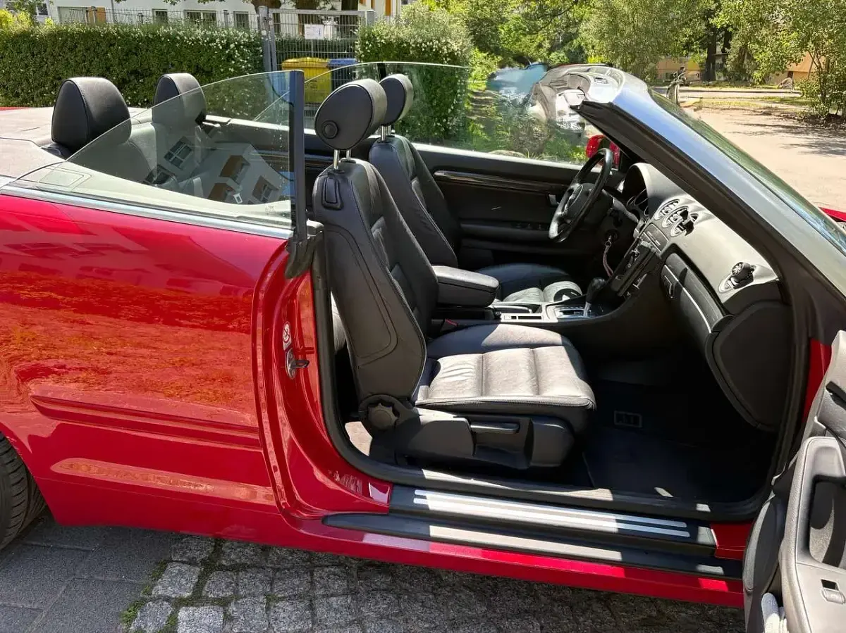 Gebraucht Audi Cabriolet 174 PS (127 kW) 2004 Rot Cabrio