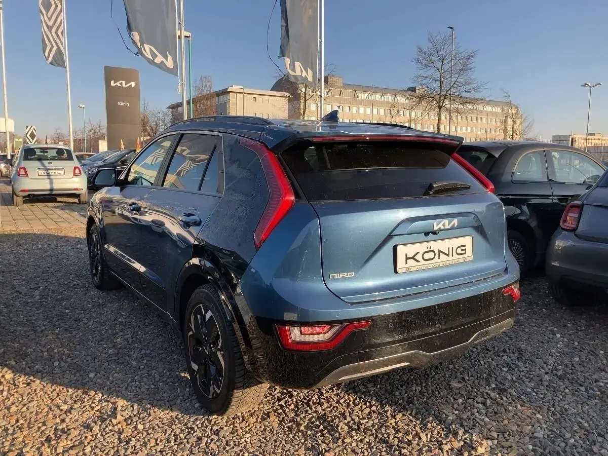 Gebraucht Kia e-Niro Inspiration 150 kW (204 PS) 2023 Blau SUV