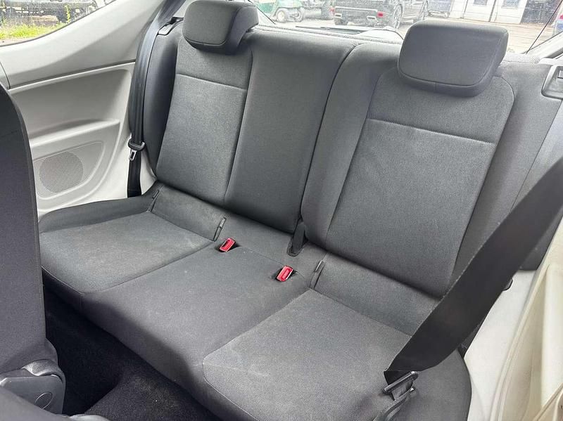 Second-hand VW up! move up! 68 CP (50 kW) 2018 Argintiu Hatchback