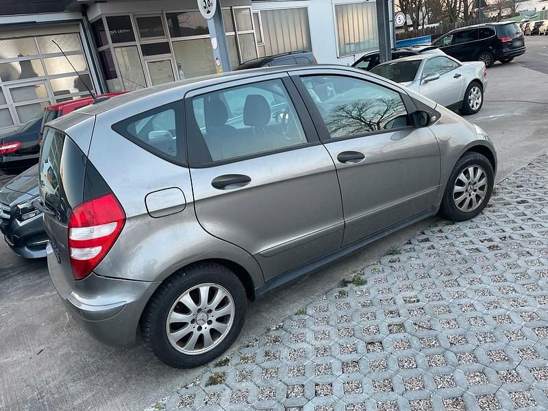Gebraucht Mercedes A150 95 PS (69 kW) 2005 Braun Kleinwagen