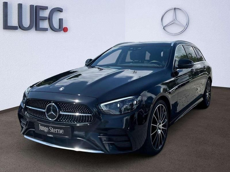 Metalliclack obsidianschwarz Gebraucht 2023 Mercedes E400 AMG Kombi | 57.450 € (Teuer) - Bild 1/4