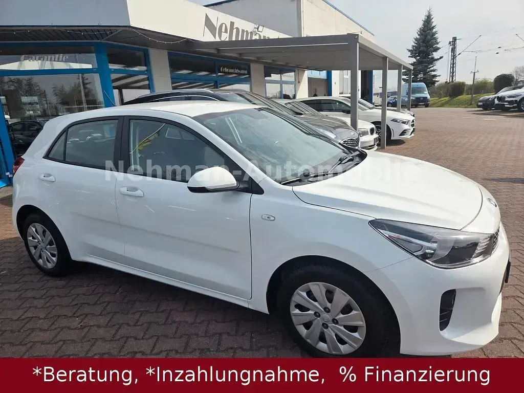 Gebraucht Kia Rio Attract 84 PS (61 kW) 2019 Weiß Limousine