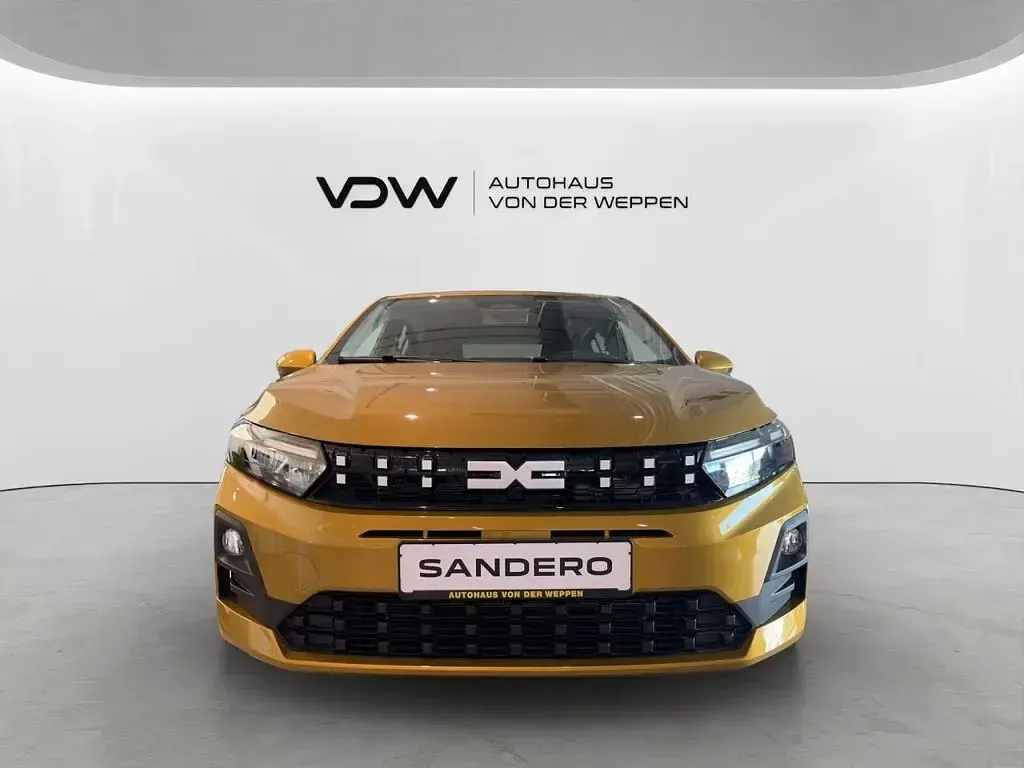 Neu Dacia Sandero Expression 122 PS (89 kW) 2026 Gelb Limousine