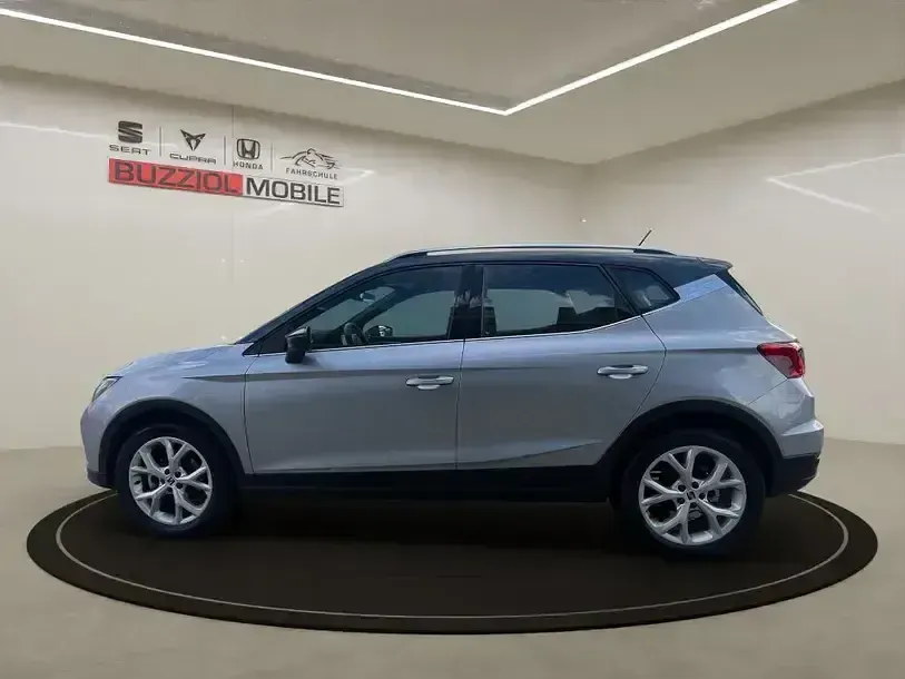 Gebraucht Seat Arona FR 150 PS (110 kW) 2023 Silber SUV