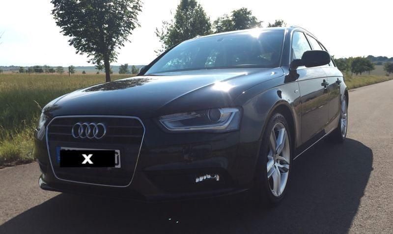 Blau Gebraucht 2014 Audi A4 S-Line Kombi | 9.850 € (Fairer Preis) - Bild 1/4