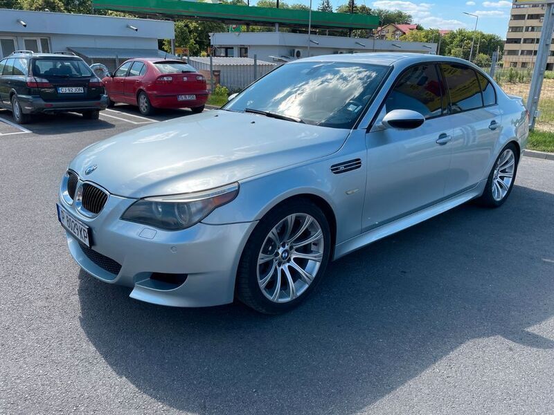 Blau Gebraucht 2006 BMW M5 Sport Line Limousine | 30.000 € - Bild 1/4