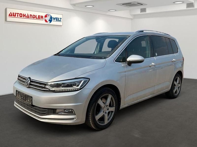 Gebraucht VW Touran Highline 150 PS (110 kW) 2017 Silber Van / Kleinbus